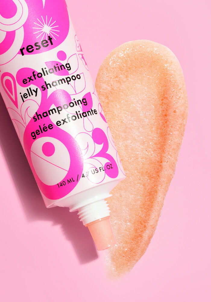 amika Reset Clarifying Gel Shampoo SalonCentric